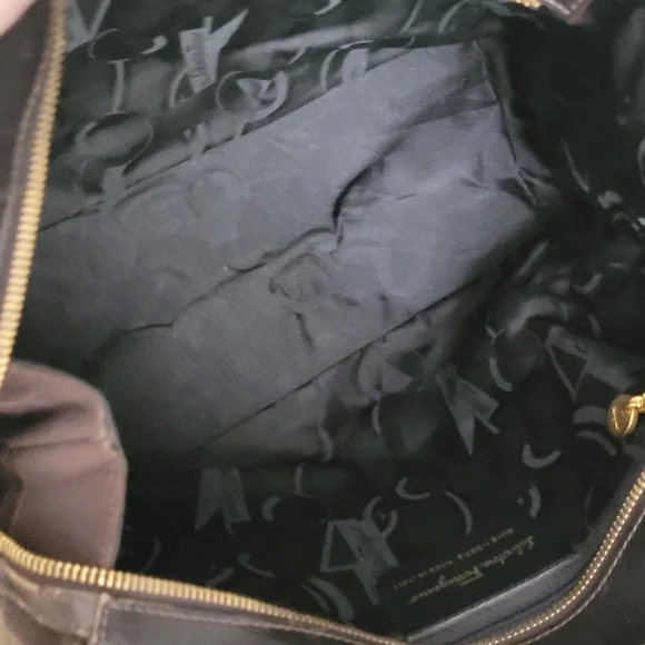 Salvatore Ferragamo Vintage Gancini Vara Chain Shoulder Bag - Picture 13 of 14